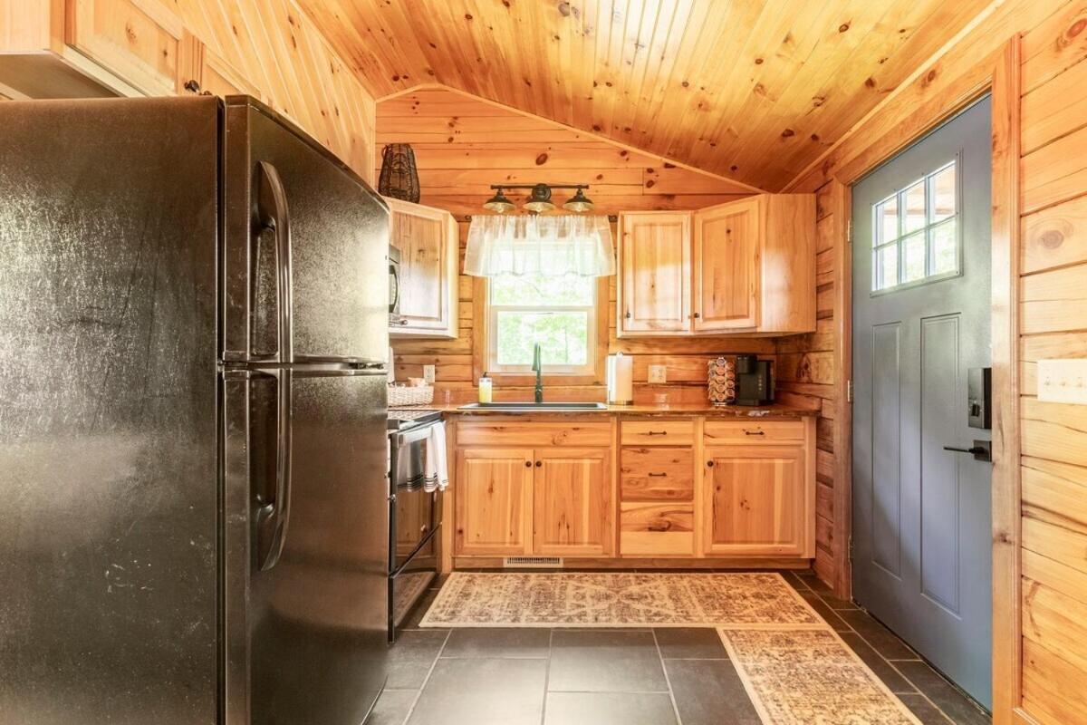 Secluded Wooded Cabin Near The Hocking Hills New Straitsville Eksteriør billede