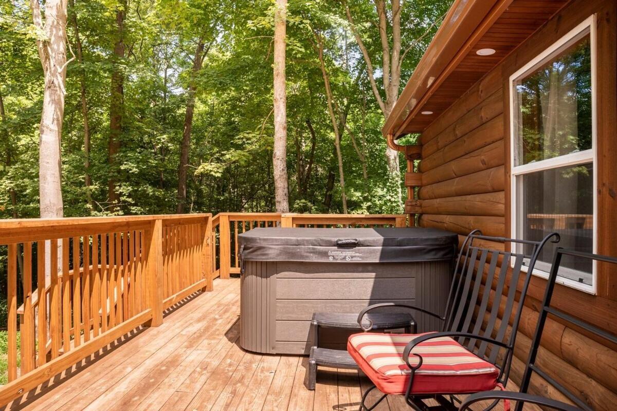 Secluded Wooded Cabin Near The Hocking Hills New Straitsville Eksteriør billede